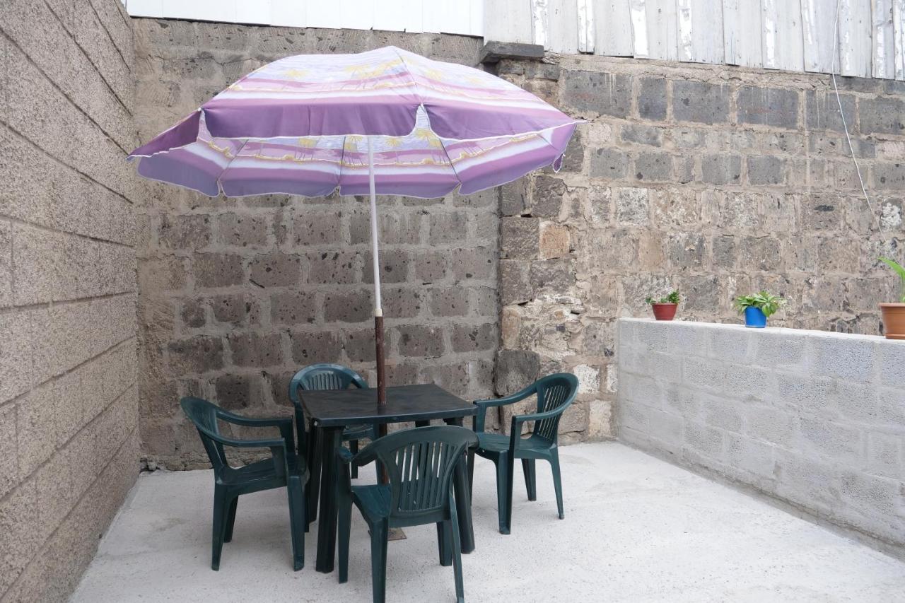 Guest House Kumayri Гюмри Экстерьер фото